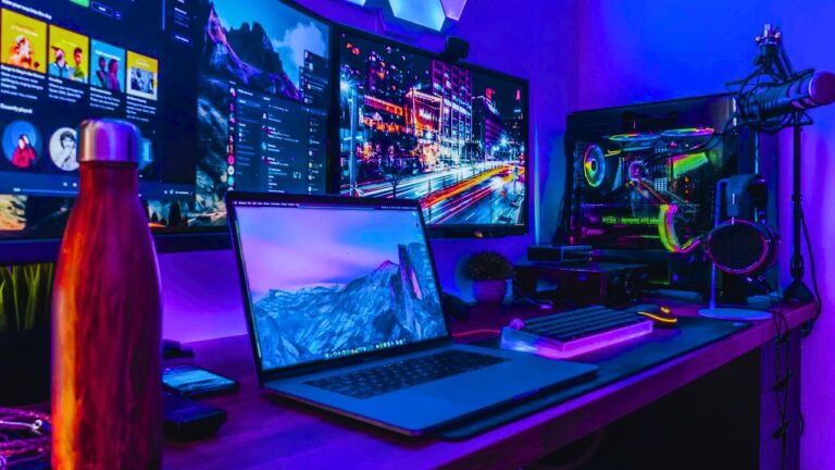 Est-il préférable de jouer sur mobile ou sur desktop en 2025 ?