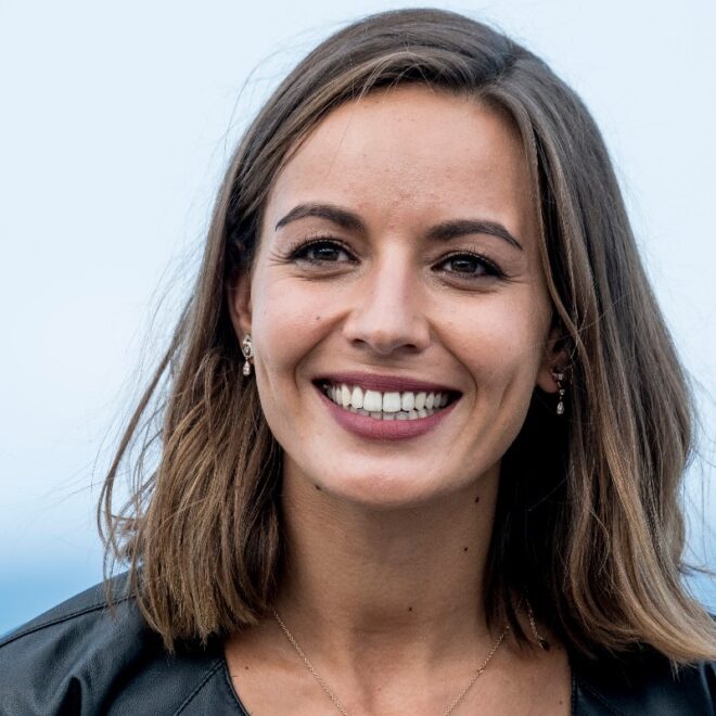 Antonia Desplat parcours héritage artistique et ascension d’une actrice franco britannique prometteuse