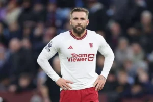 Luke Shaw parcours complet carrière style de jeu et héritage dans le football moderne