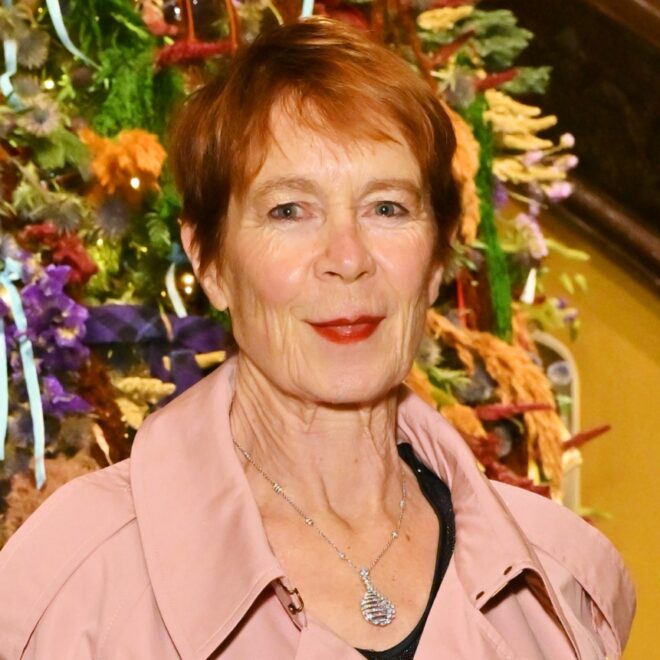 Celia Imrie biographie complète, carrière, films, séries et vie artistique